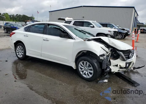 2017 Nissan Altima 2.5 z USA, uszkodzony, nr VIN 1N4AL3AP4HC242895